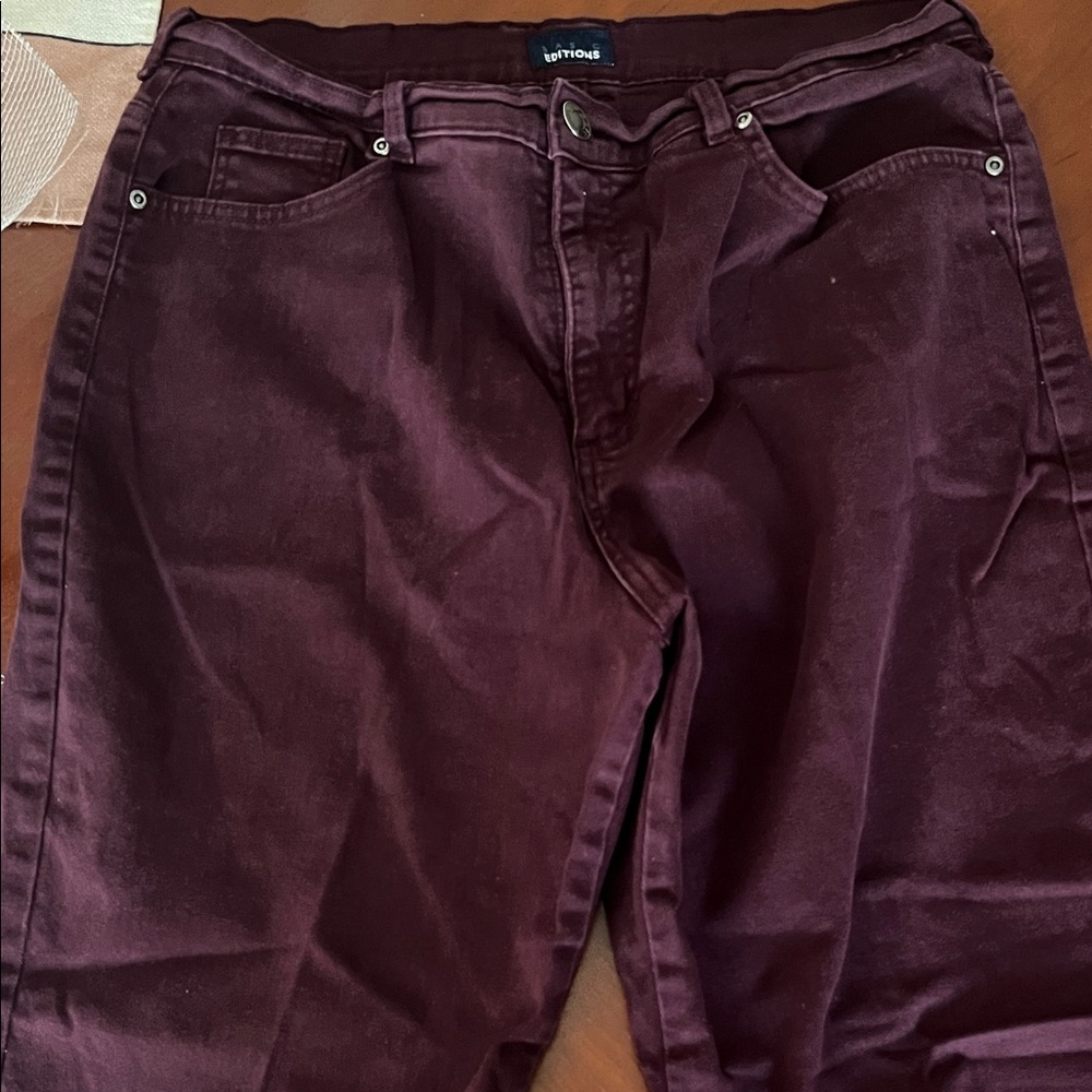 Levi's Women's Dark Burgundy Straight Leg Jeans